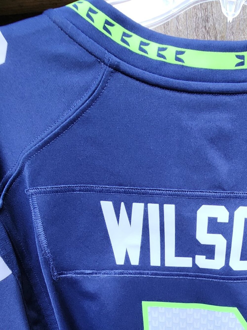 EUC Seahawks Authentic Men's L Nike Jersey Wilson #3 Seattle - Picture 16 of 16